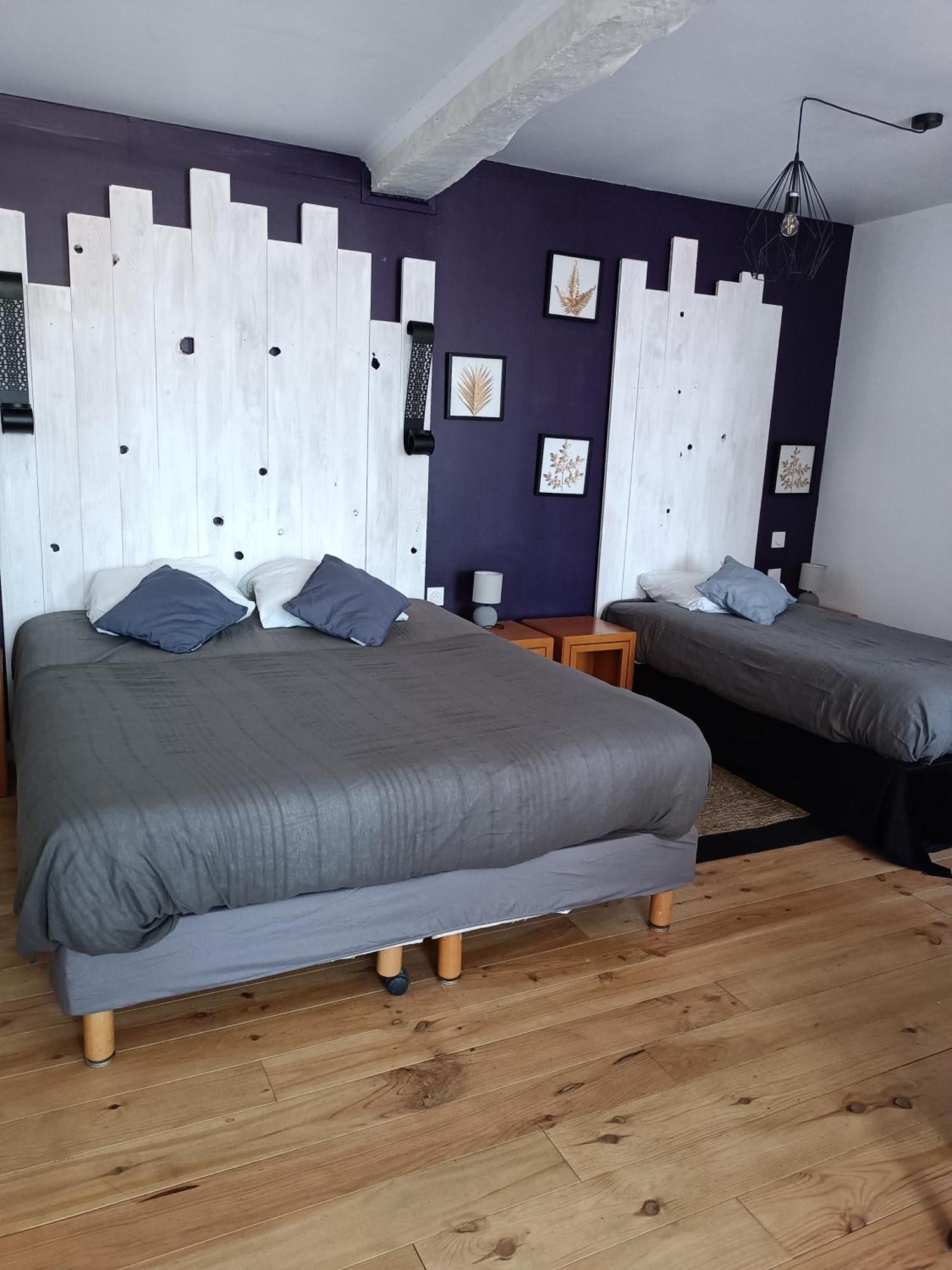 Les 2 Tours Hotel Chenay  Exterior foto